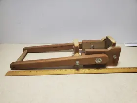 ACC152 ALMINEEZ Tin Crusher Wall Beer Recycling Tool