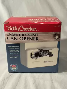 BC-1108 BETTY CROCKER Cabinet Electric Opener