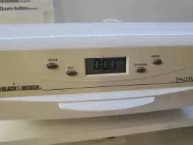 EC950 BLACK DECKER Opener Spacemaker Cabinet Clock #2