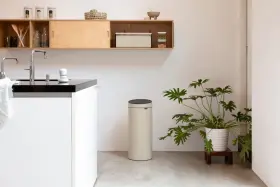 149986 BRABANTIA Kitchen Touch Trash #2