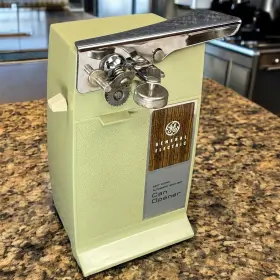 E1EC32AV GE Electric Opener Avocado