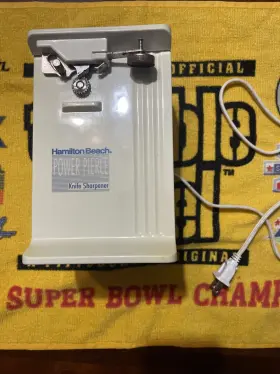 040094762002 HAMILTON BEACH Power Pierce Knife Sharpener