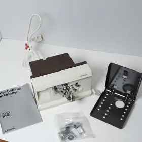12345 JCPENNEY Cabinet Electric Opener