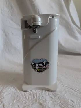 E192942 KUO JUN Country Cow Electric Opener Knife Sharpener