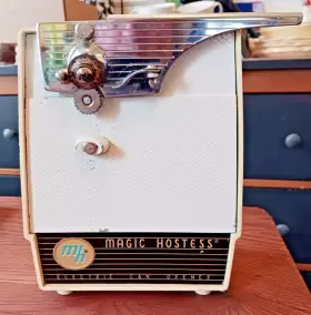 5753A MAGIC HOSTESS Electric Opener