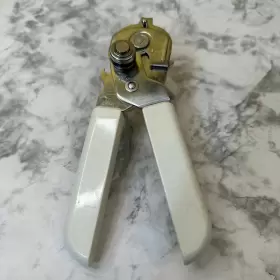 2758 PAMPERED CHEF Edge Safety Opener Left Right #3
