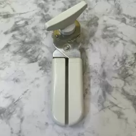 2758 PAMPERED CHEF Edge Safety Opener Left Right