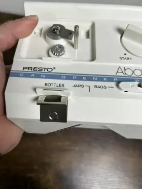 05605 PRESTO Aboveall Automatic Cabinet Opener #3
