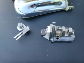 DL245-S RIVAL Mat Manual Kitchen Wall Mount Crank Opener #2