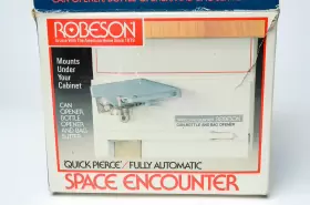 0106 ROBESON Space Encounter Cabinet Opener Pierce Bottle Bag