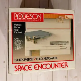 CO1-0106W ROBESON Cabinet Opener Space Maker Bottle Bag