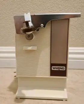 11CN17 WARING Automatic Opener Great