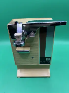 II-001 WARING Electric Opener