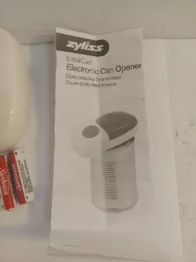 E930038U ZYLISS Easican Opener Batteries #2