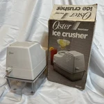 Vintage Oster Ice Crusher White With Dual Settings Course - Parts Only. Fixed Price $24.99.
