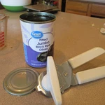Pampered Chef Safety Smooth Edge White Manual Bottle Can Opener 2758 Retired. Fixed Price $28.99.