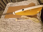 Vintage Scovill Hamilton Beach Electric Knife Gold And White Works Great!. Fixed Price $10.00.