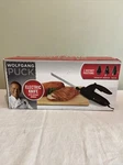 Wolfgang Puck Electric Knife Rotary Handle 3 Positions Bread Meat Ccekf015. Fixed Price $22.00.